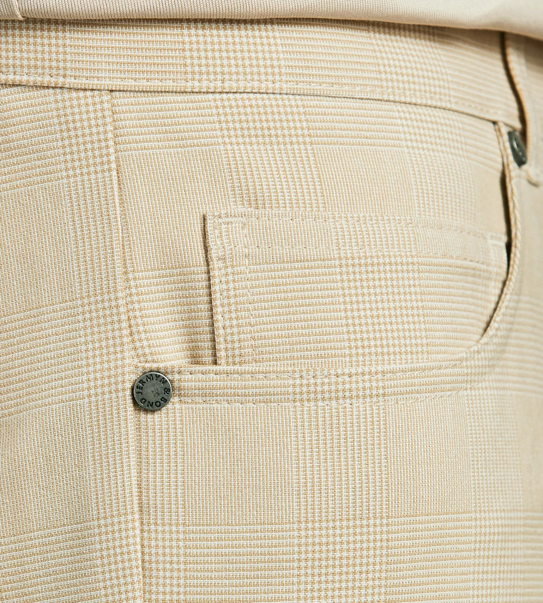 Jermyn & Bond Shorts*Modern Fit Plaid 5 Pocket Shorts Sand